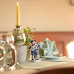Guest house Glocke Weingut Und 3*
