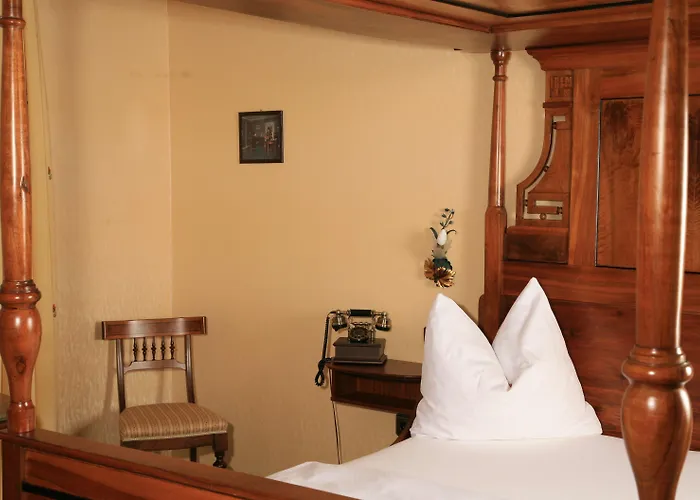 Pensionat Glocke Weingut Und 3*