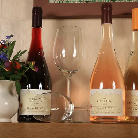 ゲストハウス グロッケ ヴァイングート ウント ローテンブルク・オプ・デア・タウバー