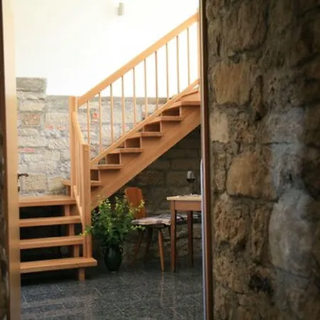 Гостьовий будинок Glocke Weingut Und 3*