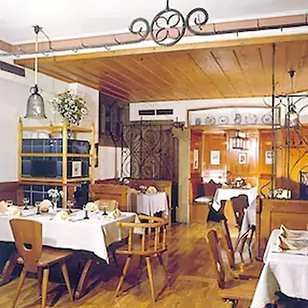 Guest house Glocke Weingut Und 3*