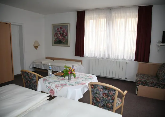 Glocke Weingut Und 3*