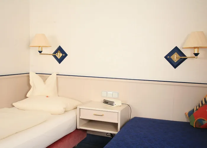 Glocke Weingut Und Πανσιόν Ρότενμπουργκ (Τάουμπερ)