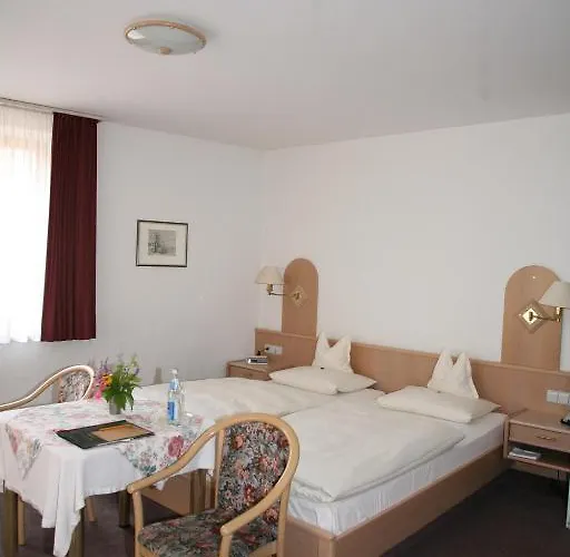 Glocke Weingut Und 3* Ρότενμπουργκ (Τάουμπερ)