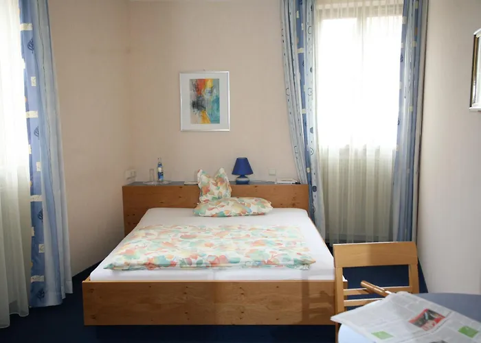 Glocke Weingut Und 3* Ρότενμπουργκ (Τάουμπερ)